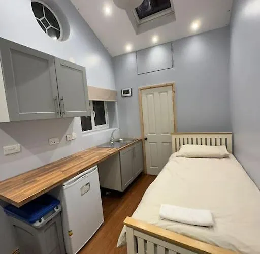 Cosy Quiet Single Studio